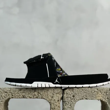 エアジョーダン スリッパ