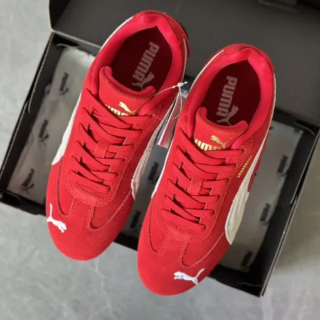 プーマ スニーカー