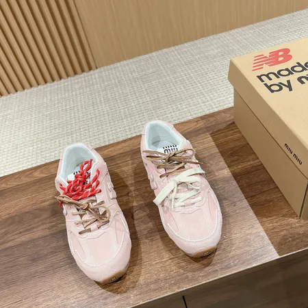 ミュウミュウ スニーカー