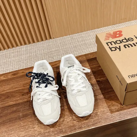 ミュウミュウ スニーカー