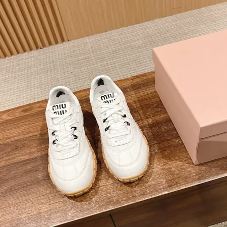 ミュウミュウ スニーカー