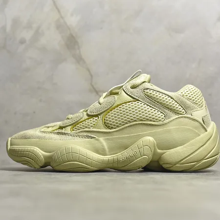 アディダス スニーカー