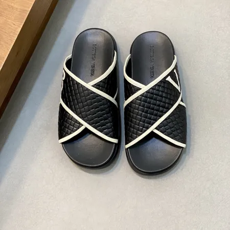 ボッテガ ヴェネタ スリッパ