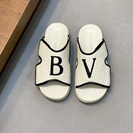 ボッテガ ヴェネタ スリッパ