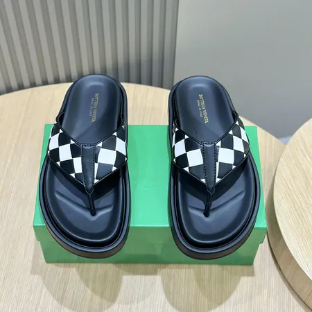 ボッテガ ヴェネタ サンダル