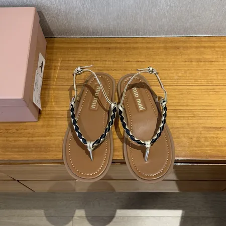 ミュウミュウ サンダル