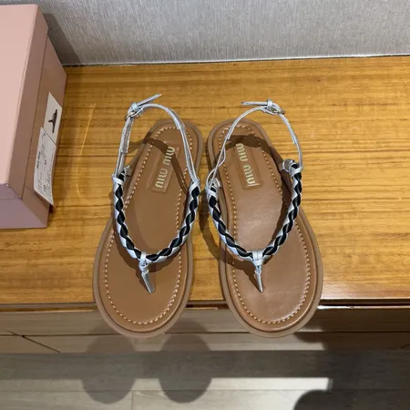 ミュウミュウ サンダル