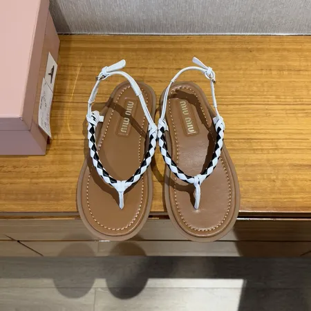 ミュウミュウ サンダル