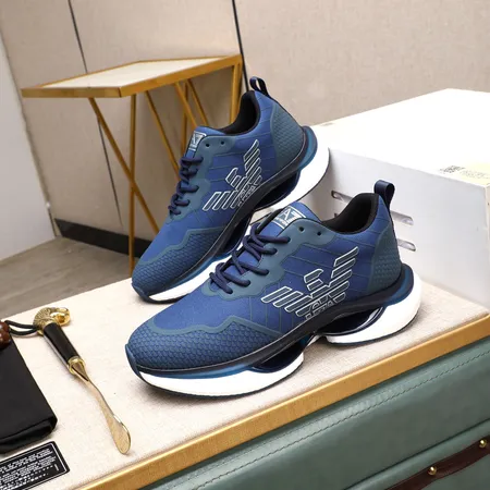 アルマーニ スニーカー