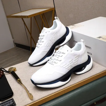 アルマーニ スニーカー