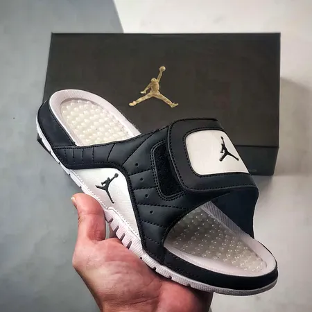 エアジョーダン スリッパ