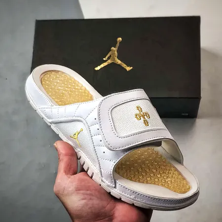 エアジョーダン スリッパ