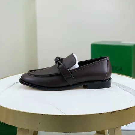 ボッテガ ヴェネタ ビジネスシューズ