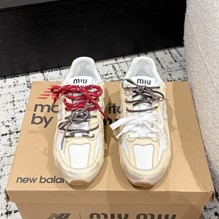 ミュウミュウ スニーカー