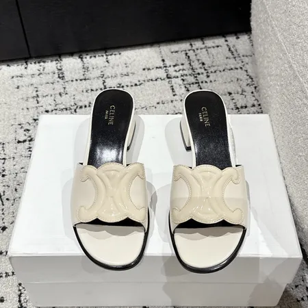 セリーヌ サンダル