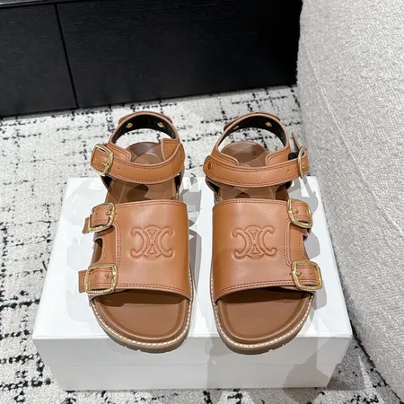 セリーヌ サンダル