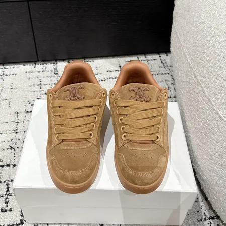 セリーヌ カジュアルシューズ