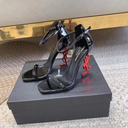 イブサンローラン サンダル