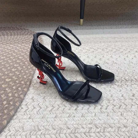 イブサンローラン サンダル