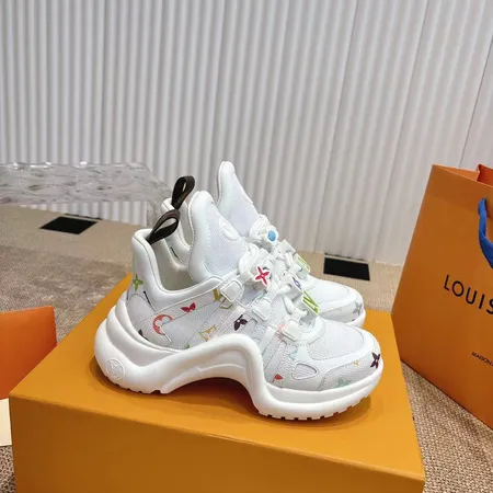 ルイヴィトン スニーカー