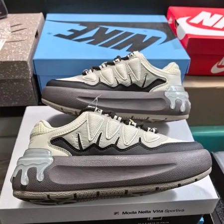 フィラ カジュアルシューズ