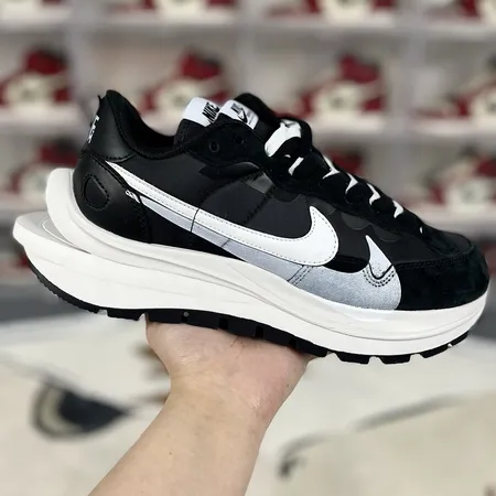 ナイキ スニーカー