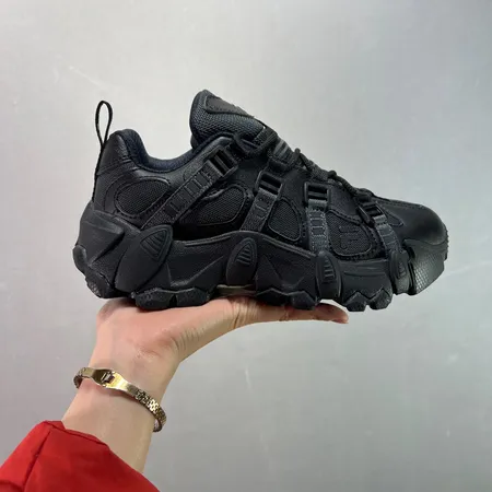 フィラ スニーカー