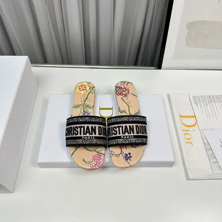 ディオール スリッパ