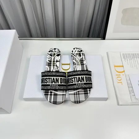 ディオール スリッパ