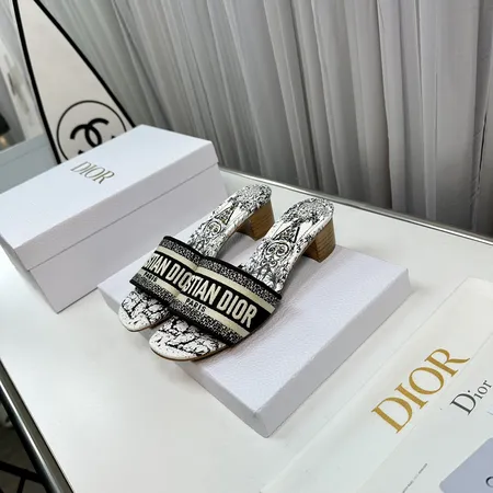 ディオール スリッパ