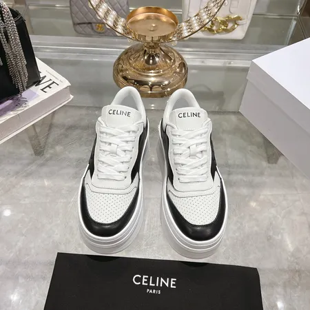 セリーヌ カジュアルシューズ