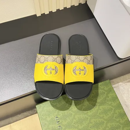 グッチ スリッパ