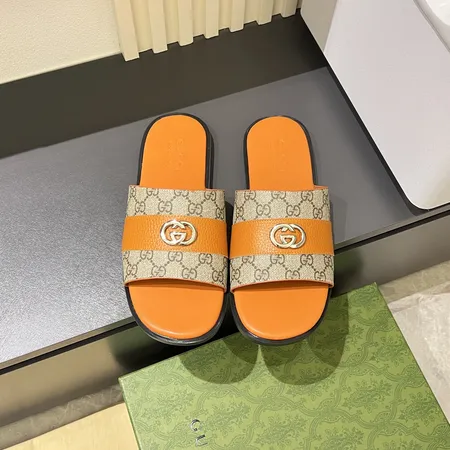 グッチ スリッパ