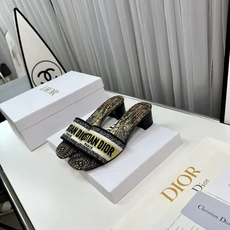 ディオール スリッパ