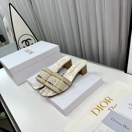 ディオール スリッパ