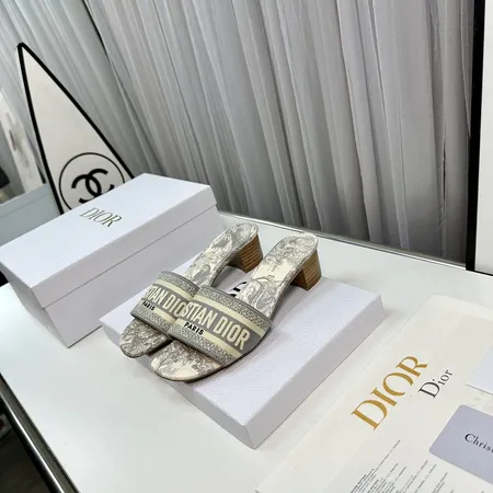 ディオール スリッパ