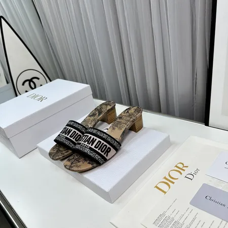 ディオール スリッパ