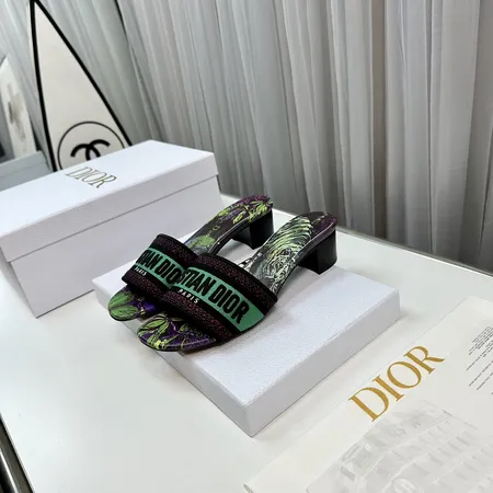 ディオール スリッパ