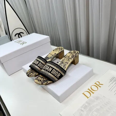 ディオール スリッパ