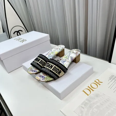 ディオール スリッパ