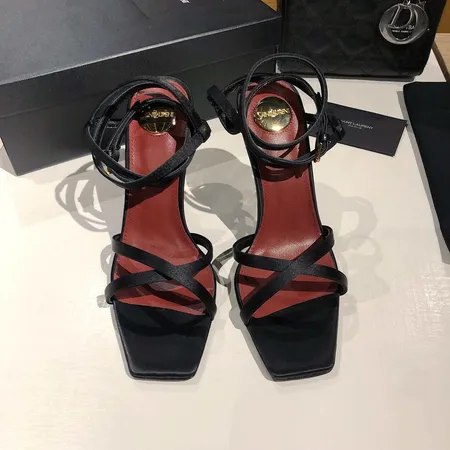 イブサンローラン サンダル