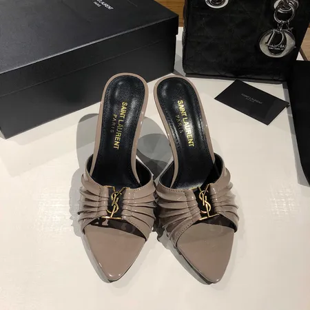 イブサンローラン スリッパ