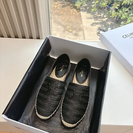 セリーヌ カジュアルシューズ