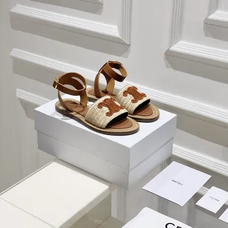 セリーヌ サンダル