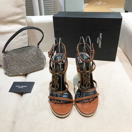 イブサンローラン サンダル