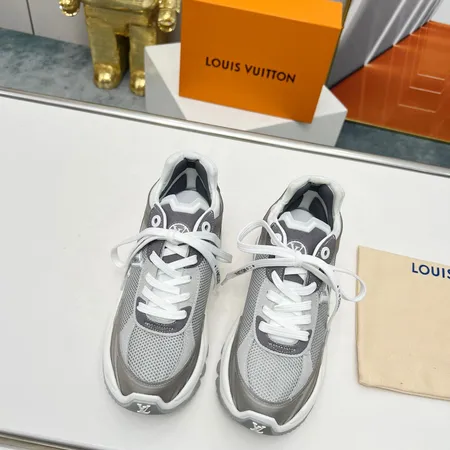 ルイヴィトン スニーカー