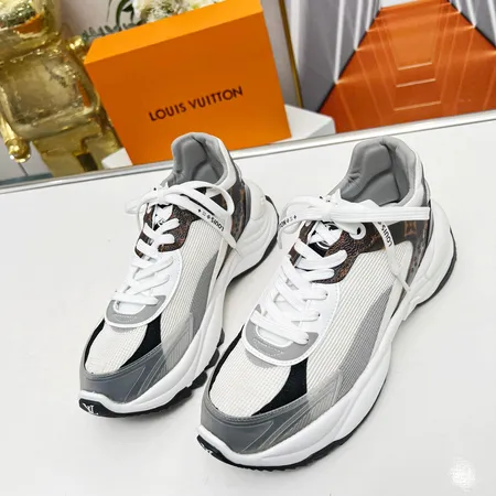 ルイヴィトン スニーカー