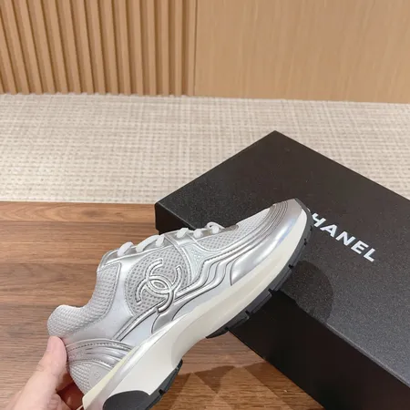 シャネル スニーカー