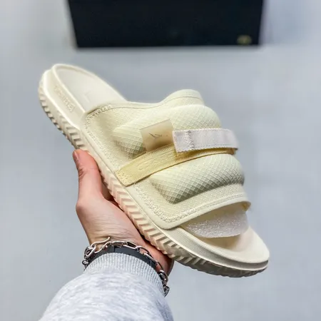 エアジョーダン スリッパ