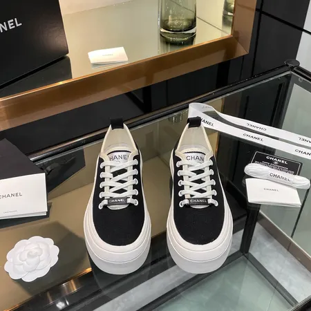シャネル カジュアルシューズ